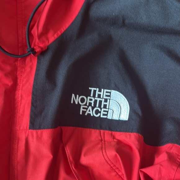 The North Face Gore-Tex Red Black Mountain Jacket Vintage Large Men’s Ski 👀 95? - Picture 2 of 16